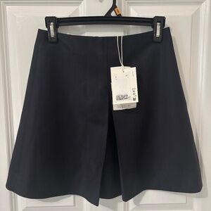 COS front pleat skirt size 4